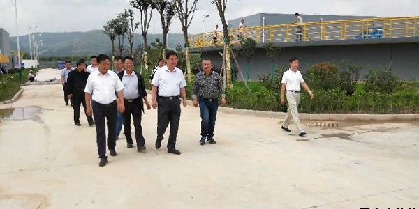 市人大常委會(huì)黨組副書(shū)記、副主任樊文浩一行調(diào)研泓源公司項(xiàng)目建設(shè)情況(圖3)