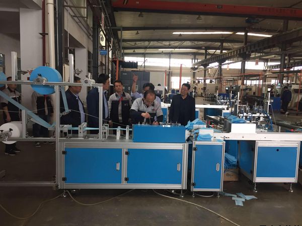 泓源公司領(lǐng)導(dǎo)班子深入豐收、泓盛達(dá)公司開展工作調(diào)研(圖2)