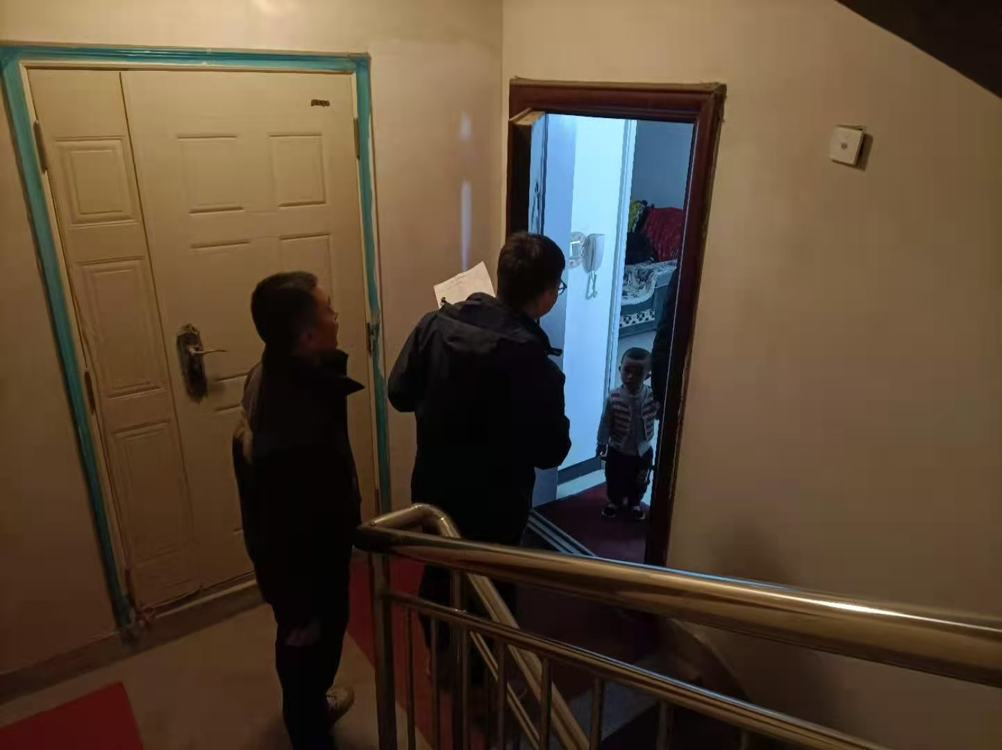 泓源能源供應(yīng)公司扎實(shí)開展“大回訪”活動(dòng)全力保障熱用戶溫暖過(guò)冬(圖2)