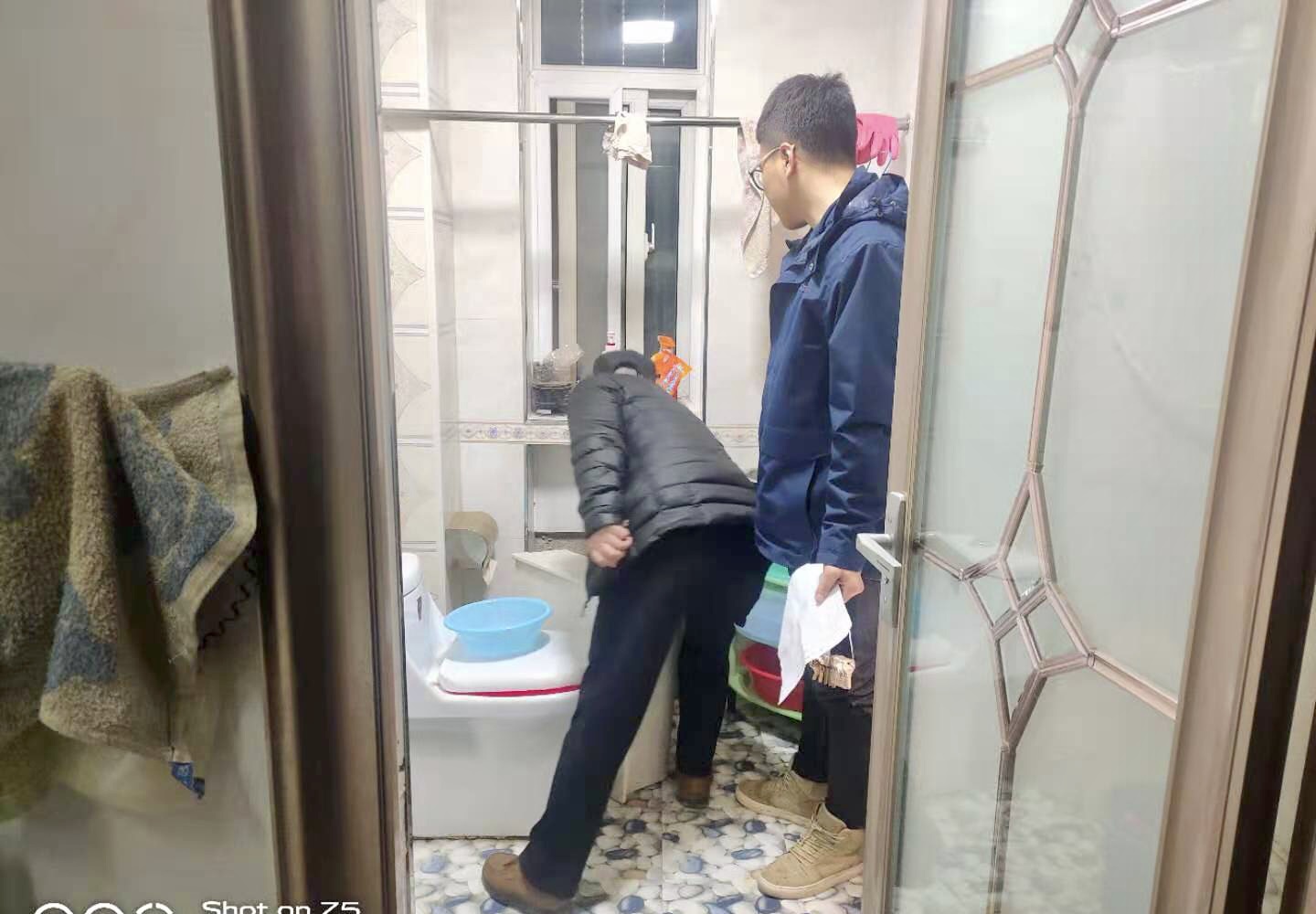 泓源能源供應(yīng)公司扎實(shí)開展“大回訪”活動(dòng)全力保障熱用戶溫暖過(guò)冬(圖3)