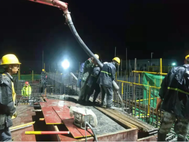 腳踏實(shí)地抓項(xiàng)目 擔(dān)當(dāng)奉獻(xiàn)保民生 ——市產(chǎn)投集團(tuán)“學(xué)黨史、辦實(shí)事、保民生” 穩(wěn)步推進(jìn)重大項(xiàng)目建設(shè)(圖2)